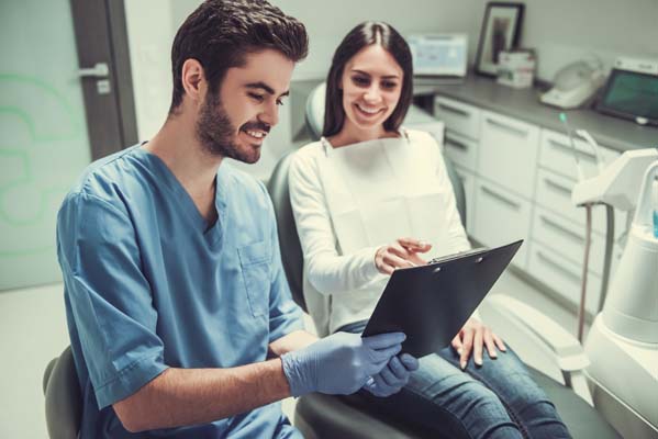 Choosing A Dental Restoration Option